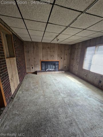 18288 Glastonbury Road, Detroit, MI 48219