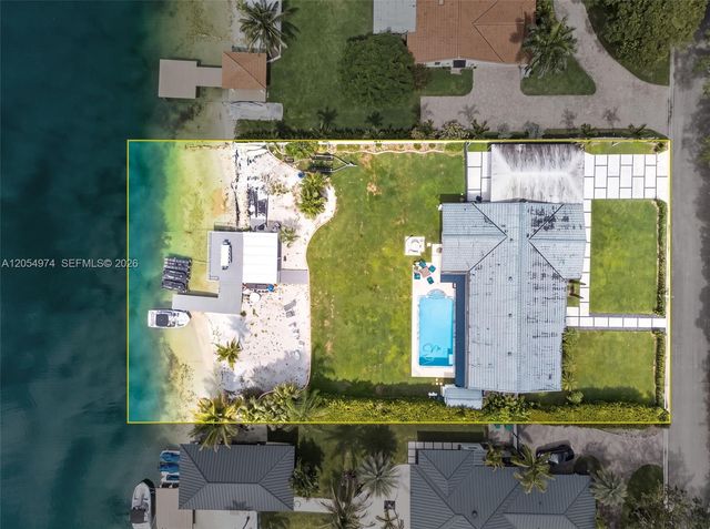 9440 SW 136th St, Miami, FL 33176