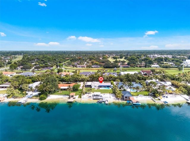 9440 SW 136th St, Miami, FL 33176