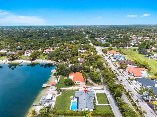 9440 SW 136th St, Miami, FL 33176