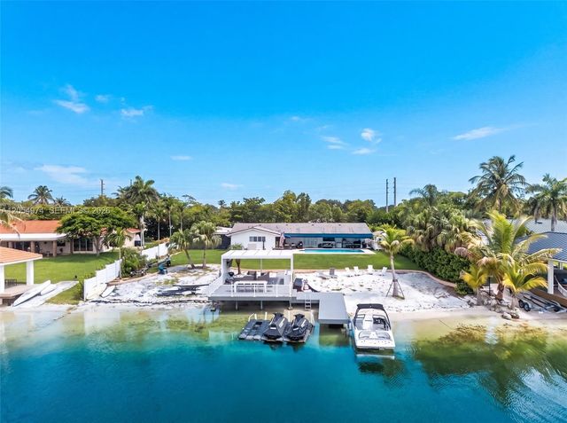 9440 SW 136th St, Miami, FL 33176