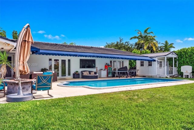 9440 SW 136th St, Miami, FL 33176