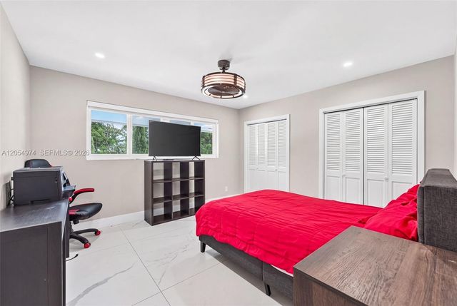 9440 SW 136th St, Miami, FL 33176
