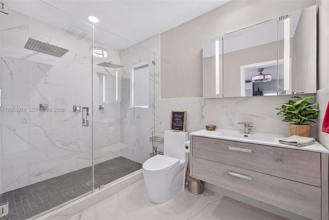 9440 SW 136th St, Miami, FL 33176