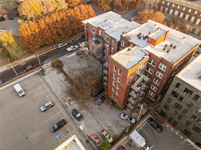 1110 E Armour Boulevard 4, Kansas City, MO 64109