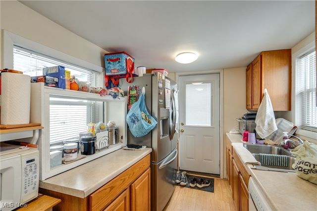 1314 Bank Street, Atwater, OH 44201