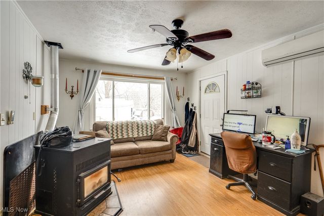 1314 Bank Street, Atwater, OH 44201