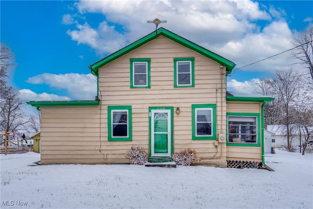 1314 Bank Street, Atwater, OH 44201