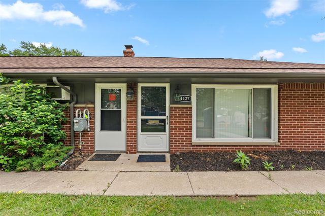 2419 Normandy Road, Royal Oak Charter Township, MI 48073