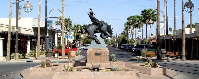 8337 E Meadowbrook Avenue, Scottsdale, AZ 85251