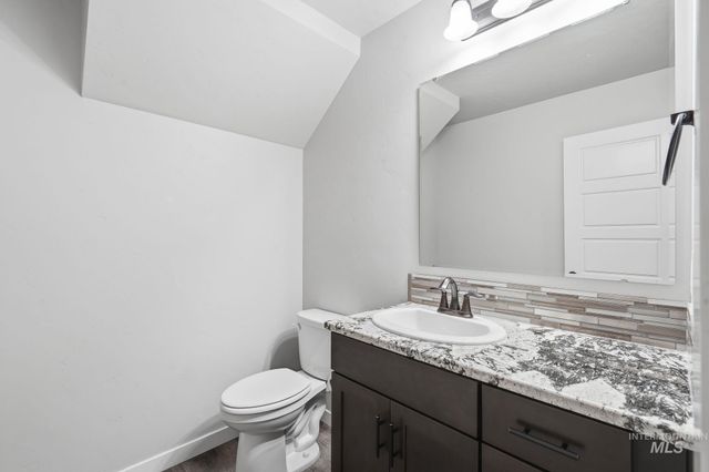 8324 E. Stone Valley, Nampa, ID 83687