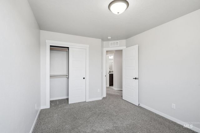 8324 E. Stone Valley, Nampa, ID 83687