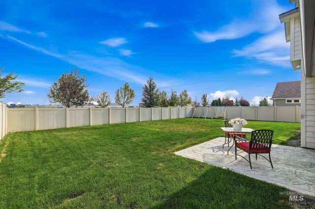 8324 E. Stone Valley, Nampa, ID 83687