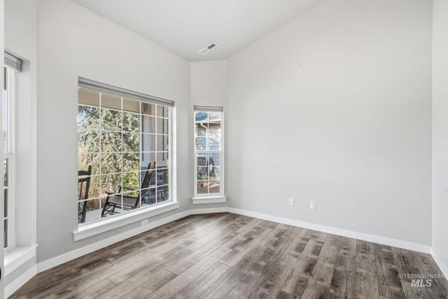 8324 E. Stone Valley, Nampa, ID 83687
