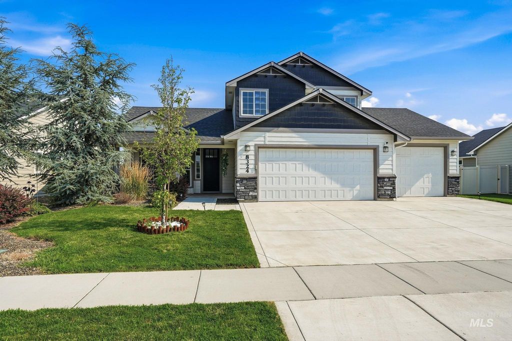 8324 E. Stone Valley, Nampa, ID 83687