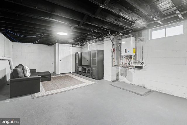 45 MILLARD RD, Hershey, PA 17033