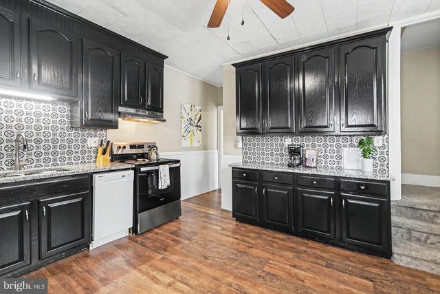 45 MILLARD RD, Hershey, PA 17033