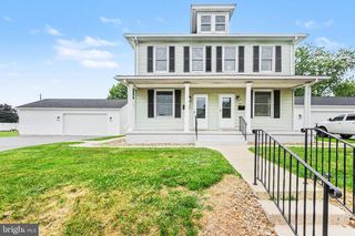 45 MILLARD RD, Hershey, PA 17033