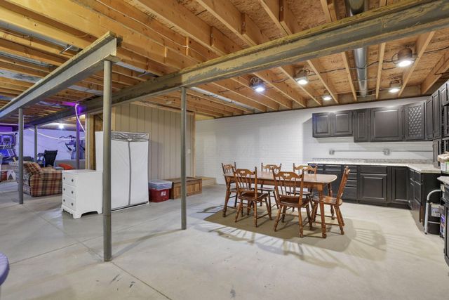 14557 Dutch Cross Road, Centerburg, OH 43011