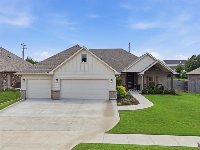 11512 NW 109th Street, Yukon, OK 73099