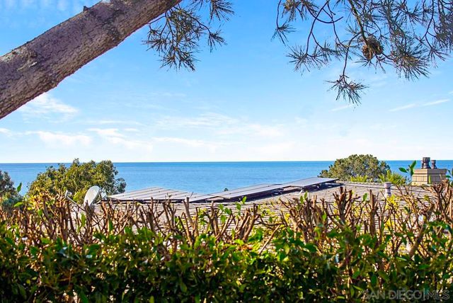 573 Amphitheatre Dr, Del Mar, CA 92014