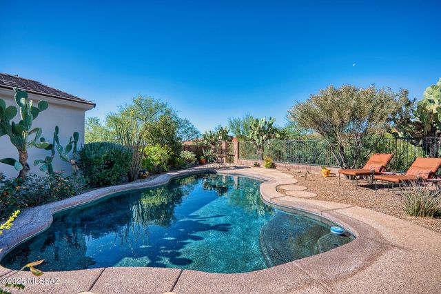 10158 E Fairway Heights Place, Tucson, AZ 85749