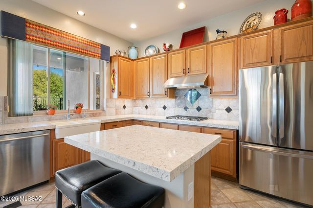 10158 E Fairway Heights Place, Tucson, AZ 85749