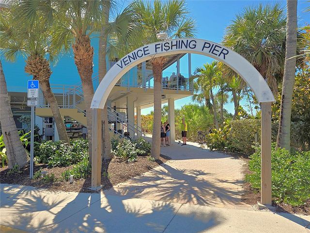 756 VANDERBILT DRIVE, Nokomis, FL 34275