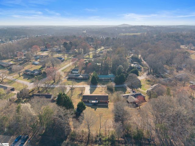 104 Cherokee Road, Easley, SC 29642