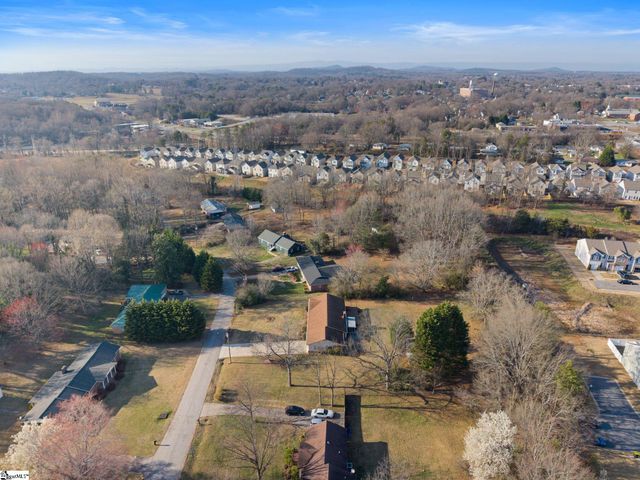 104 Cherokee Road, Easley, SC 29642