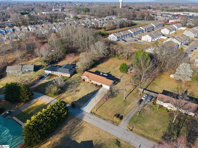 104 Cherokee Road, Easley, SC 29642