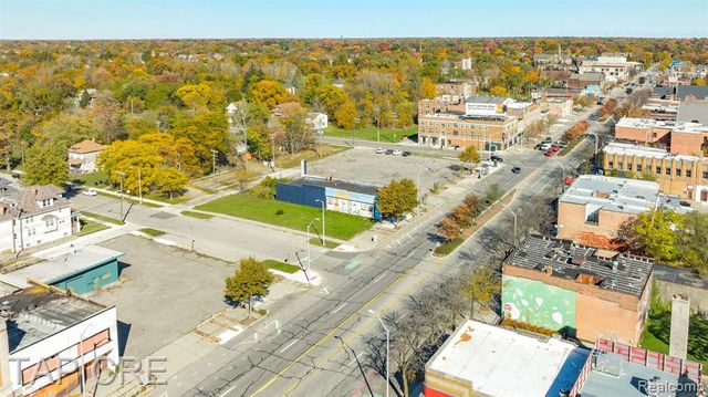 14241 E Jefferson Avenue, Detroit, MI 48215