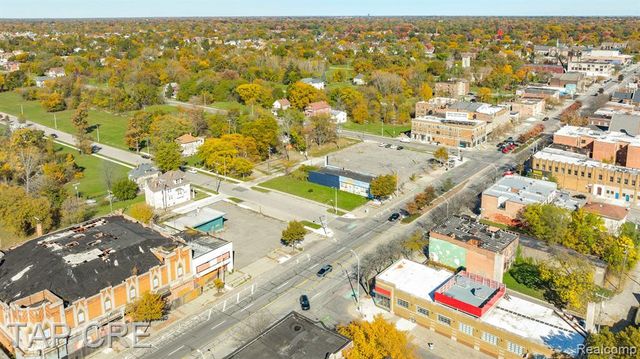 14241 E Jefferson Avenue, Detroit, MI 48215