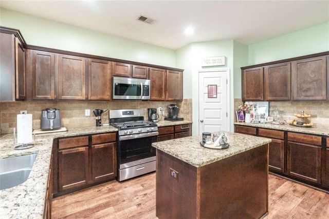 2401 Foxy Drive, Bethlehem, GA 30620
