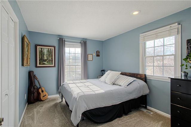 1120 W Wabash Street, Olathe, KS 66061