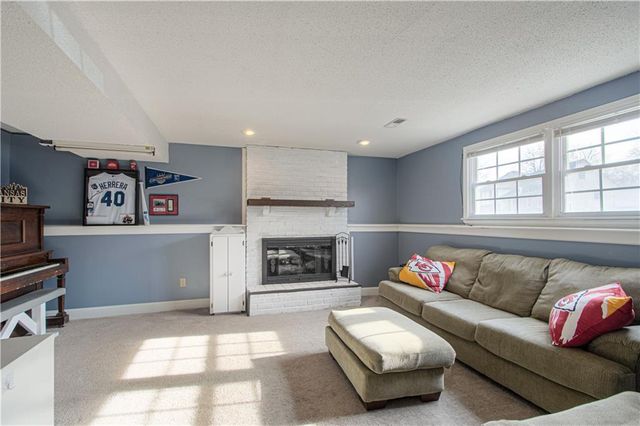 1120 W Wabash Street, Olathe, KS 66061