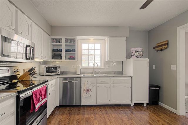 1120 W Wabash Street, Olathe, KS 66061