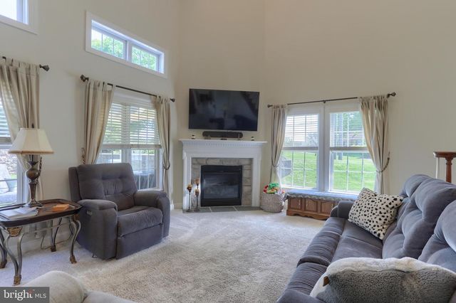 400 CLAYS XING L-0022, Lebanon, PA 17042