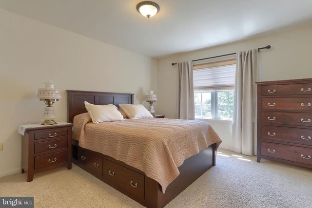 400 CLAYS XING L-0022, Lebanon, PA 17042