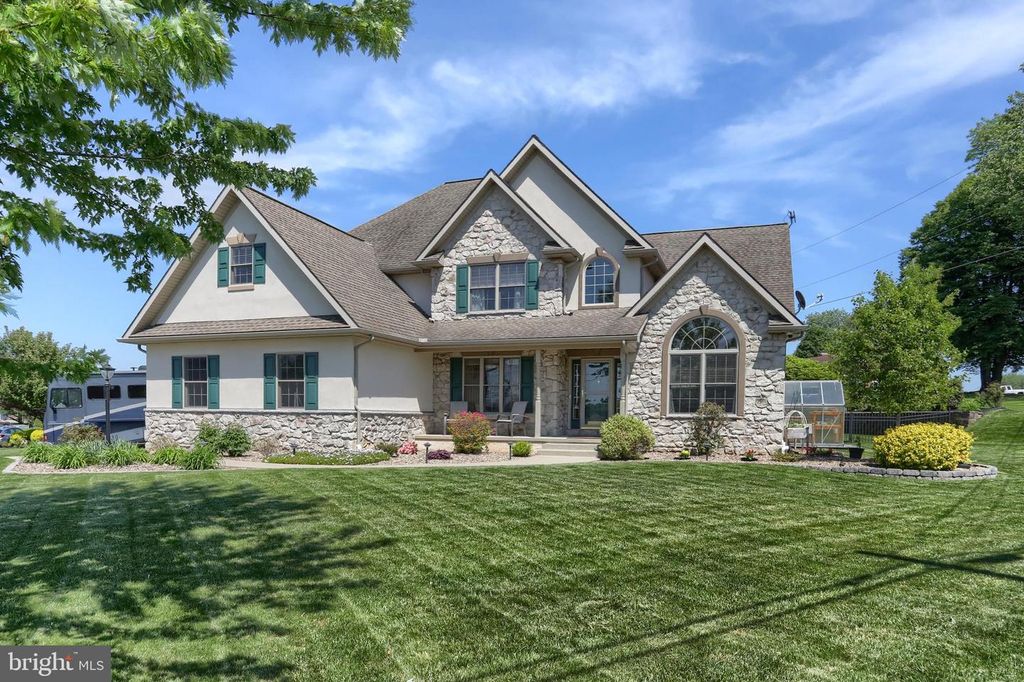 400 CLAYS XING L-0022, Lebanon, PA 17042