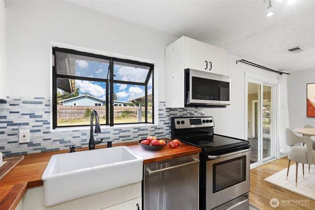 15759 119th Place SE, Renton, WA 98058