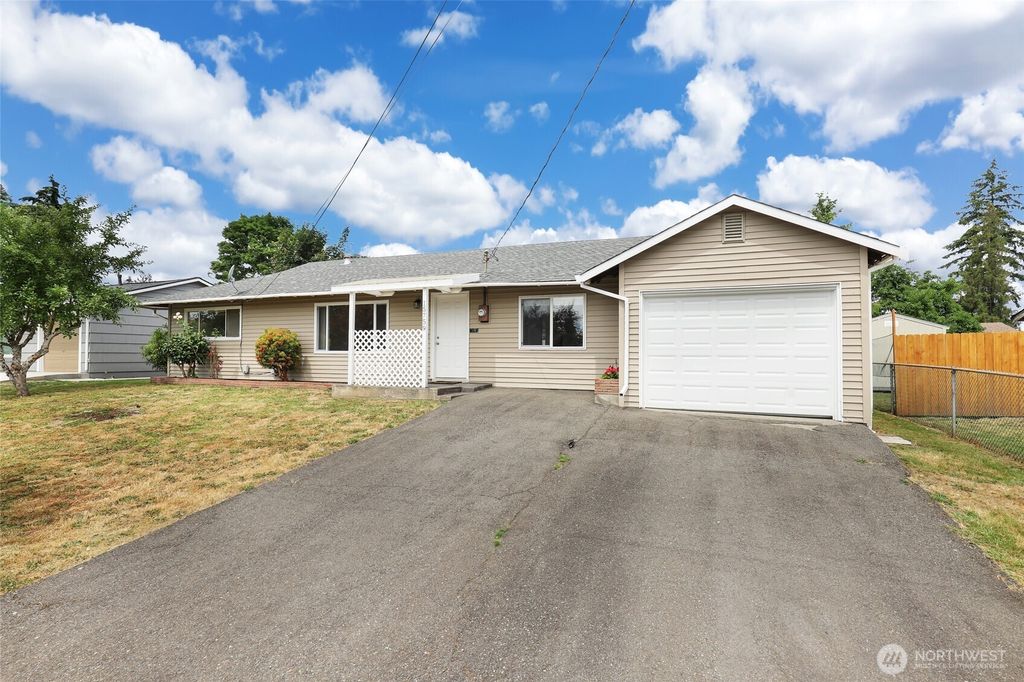 15759 119th Place SE, Renton, WA 98058