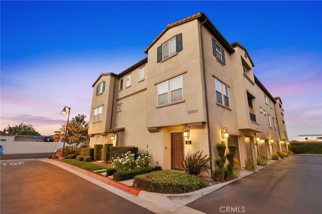 15310 Jasmine 101, Gardena, CA 90249