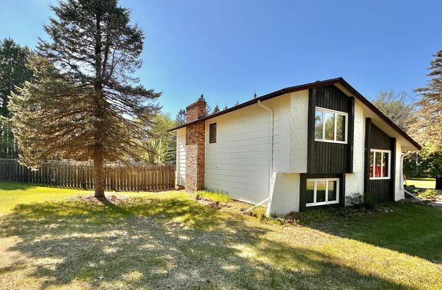 15106 E Vermillion Circle NE, Andover, MN 55304