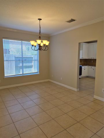 2330 Lord Nelson Drive, Seabrook, TX 77586