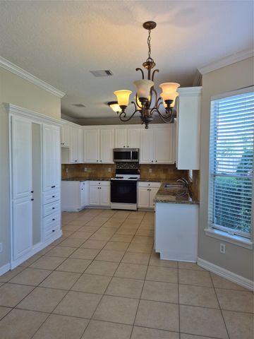2330 Lord Nelson Drive, Seabrook, TX 77586
