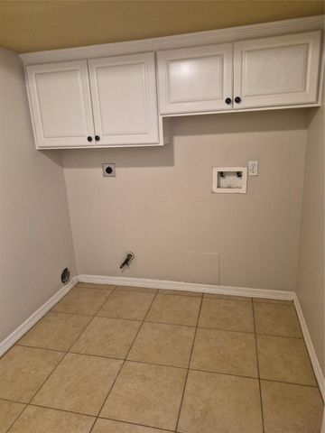2330 Lord Nelson Drive, Seabrook, TX 77586