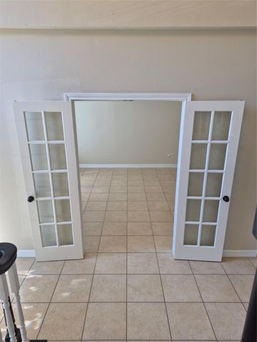 2330 Lord Nelson Drive, Seabrook, TX 77586
