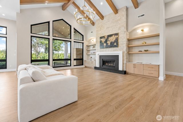8636 Ashbury Court, Blaine, WA 98230