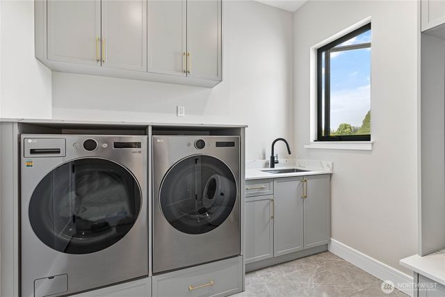 8636 Ashbury Court, Blaine, WA 98230